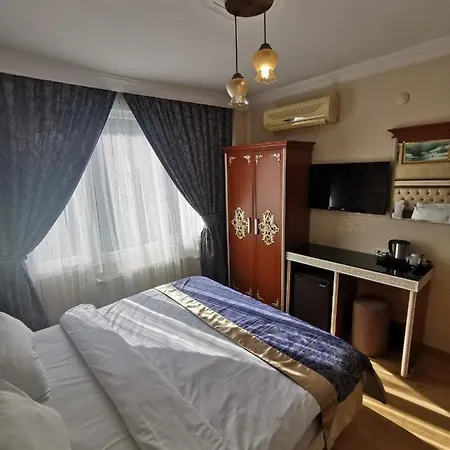 Big Apple Hostal *
