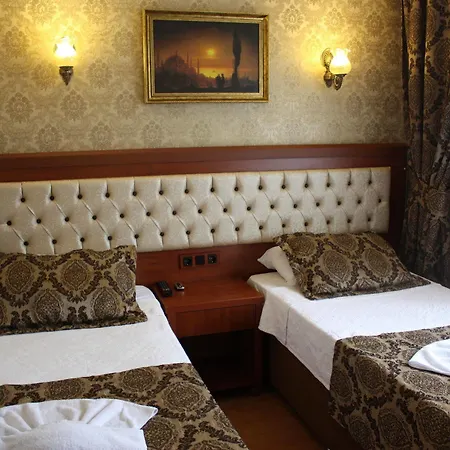 Big Apple Hostal *